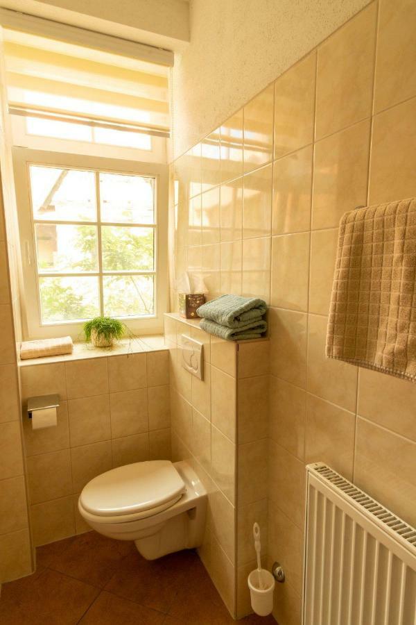 Gutshaus Von Bismarck Apartment An der Schmucke Bagian luar foto
